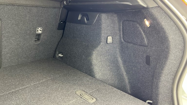 2024 Volvo XC40 Ultra, B3 Mild hybrid, Petrol, Bright (360 camera, Heated Windscreen) Estate Petr...