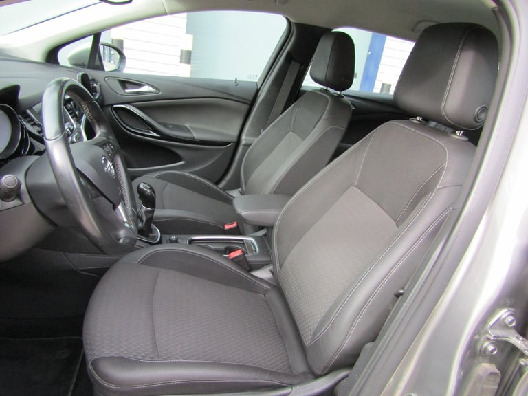 2017 Vauxhall Astra (OPEL) 1.6 CDTi SPORTS TOURER+ EURO 6 (s/s) DIESEL LEFT HAND DRIVE Estate Die...