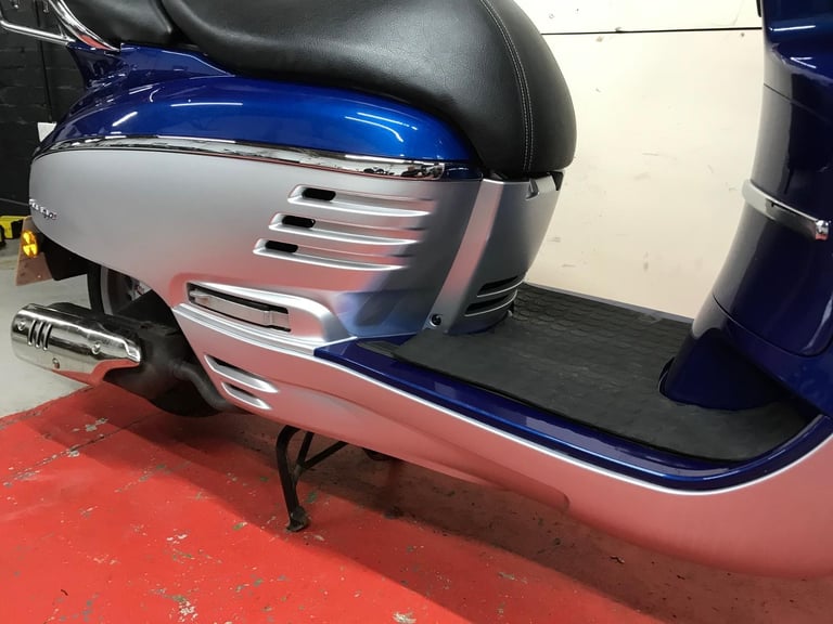 Peugeot Django 125i Scooter