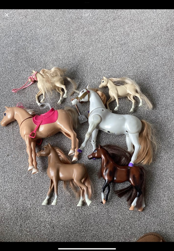 Barbie horses and others 