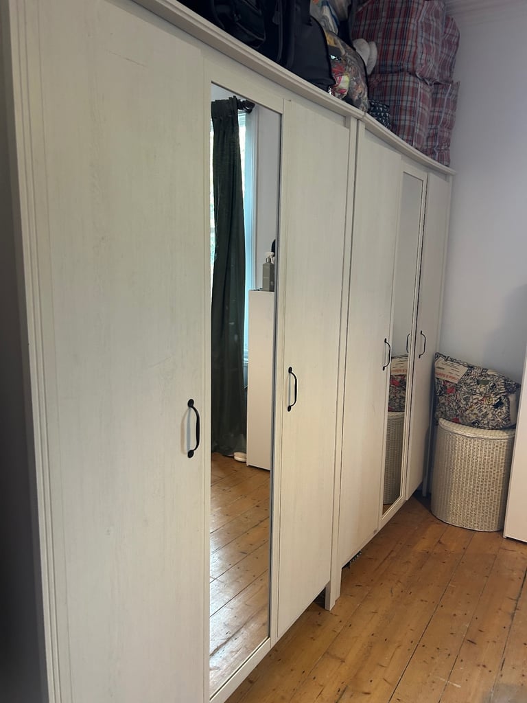 Free Wardrobes 