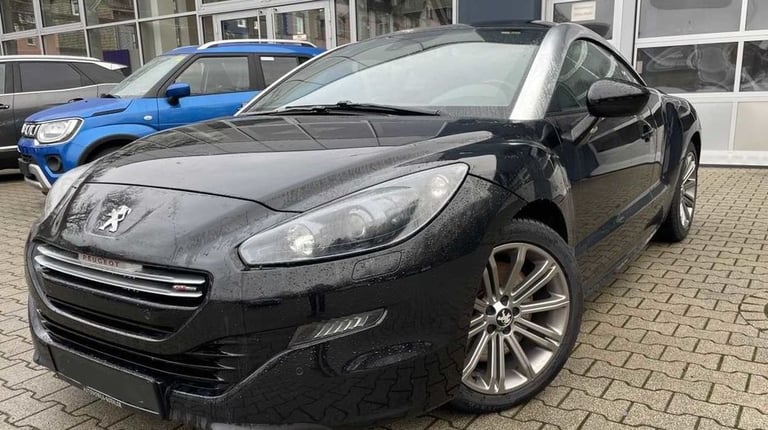 Peugeot RCZ front griil strip car for parts breaking grille