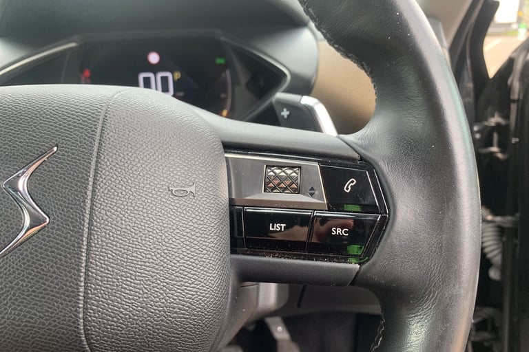 2019 DS Automobiles DS 3 1.2 PureTech 130 Prestige 5dr EAT8 MPV PETROL Automatic