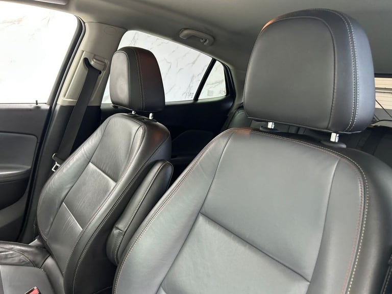 2016 Vauxhall Mokka *AUTO HATCHBACK Petrol Automatic