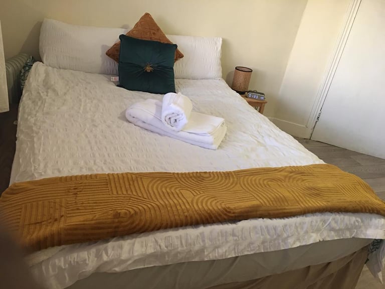 Double room to rent - Christian Preferred 