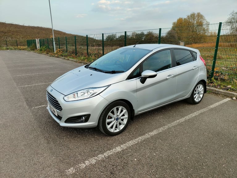 Ford, FIESTA, Hatchback, 2016, Manual, 1498 (cc), 5 doors