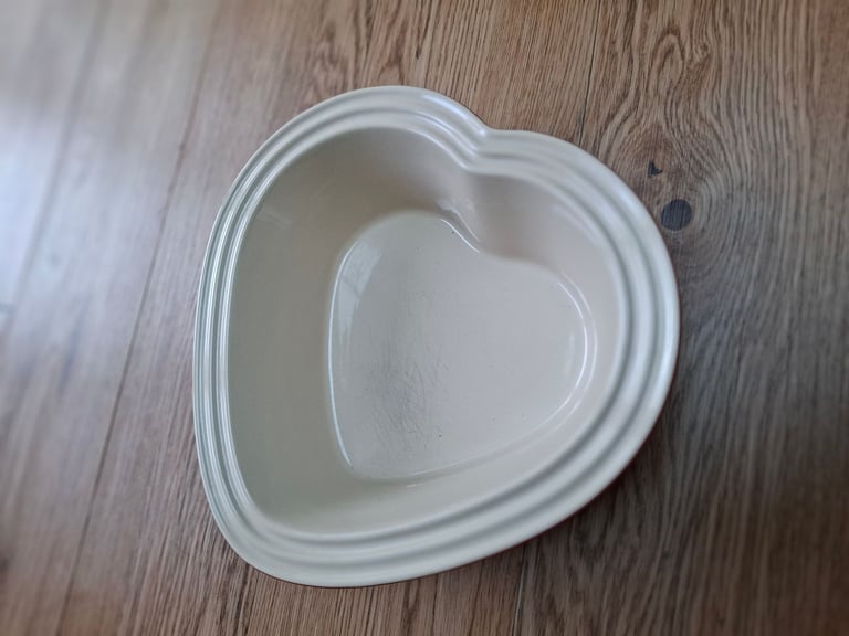 Le Creuset Heart Dish