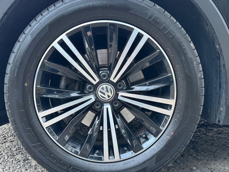 2017 Volkswagen Tiguan 2.0 TDI SE Navigation DSG Euro 6 (s/s) 5dr ESTATE Diesel Automatic