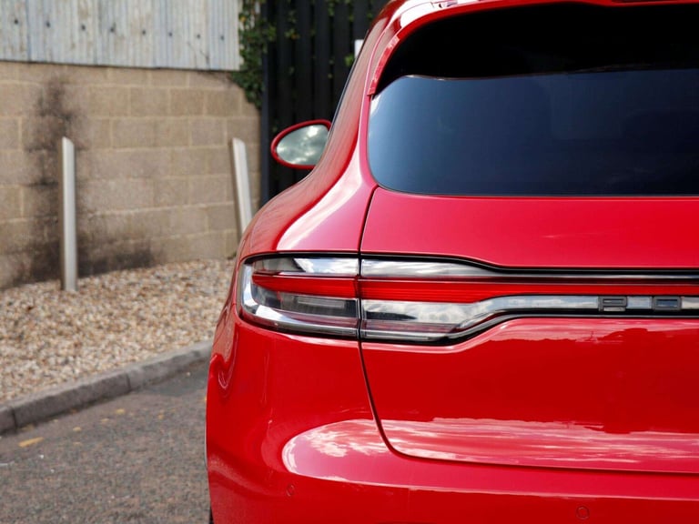 2025 Porsche Macan 5dr PDK ESTATE PETROL Automatic