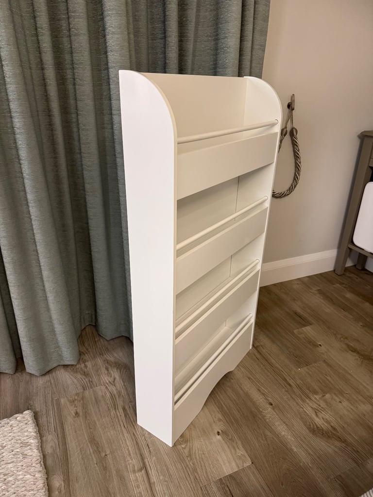 JoJo Maman Bébé White Tall Thin Bookcase