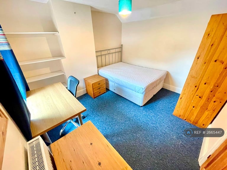 4 bedroom house in Melville Road, Bournemouth, BH9 (4 bed) (#2665447)