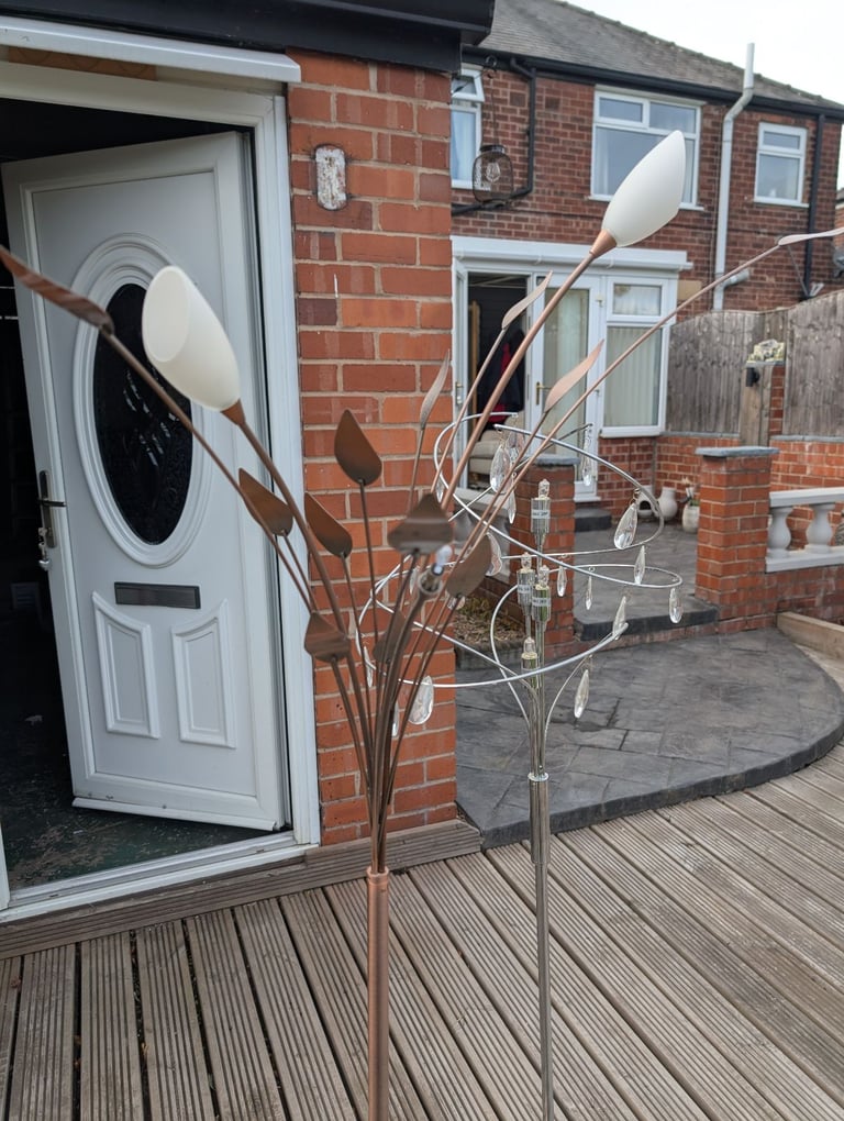 Free standing lamps 