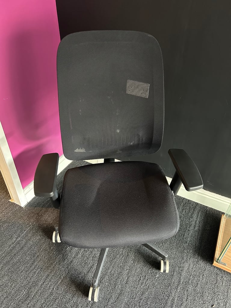 image for Black Office/ Desk Chair Fairly New