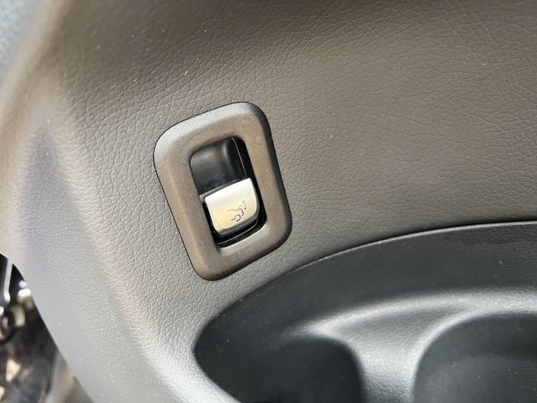 2017 Mercedes-Benz GLC 2.1 GLC220d AMG Line (Premium) G-Tronic 4MATIC Euro 6 (s/s) 5dr ESTATE Die...