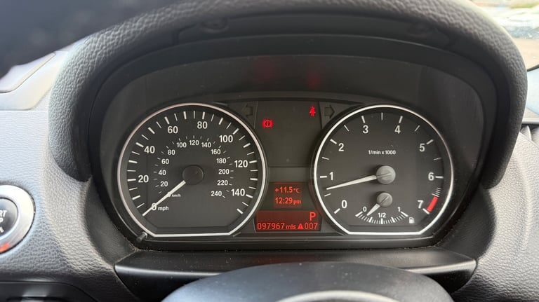 BMW, 1 SERIES, Hatchback, 2009, Semi-Auto, 1995 (cc), 3 doors