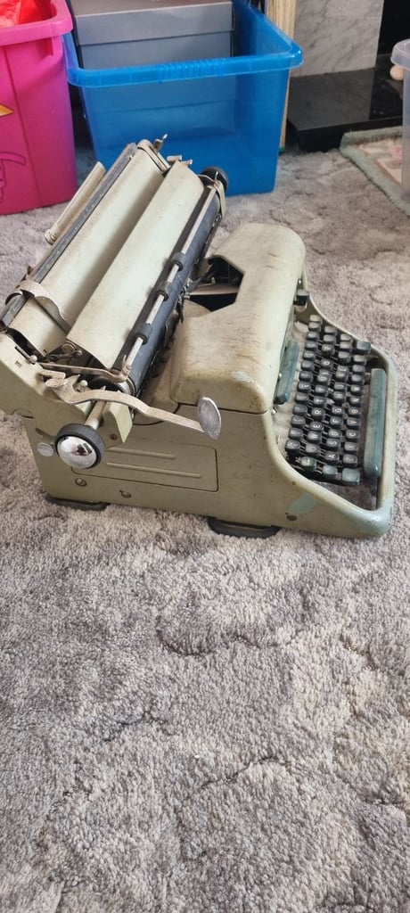 Imperial 66 typewriter 