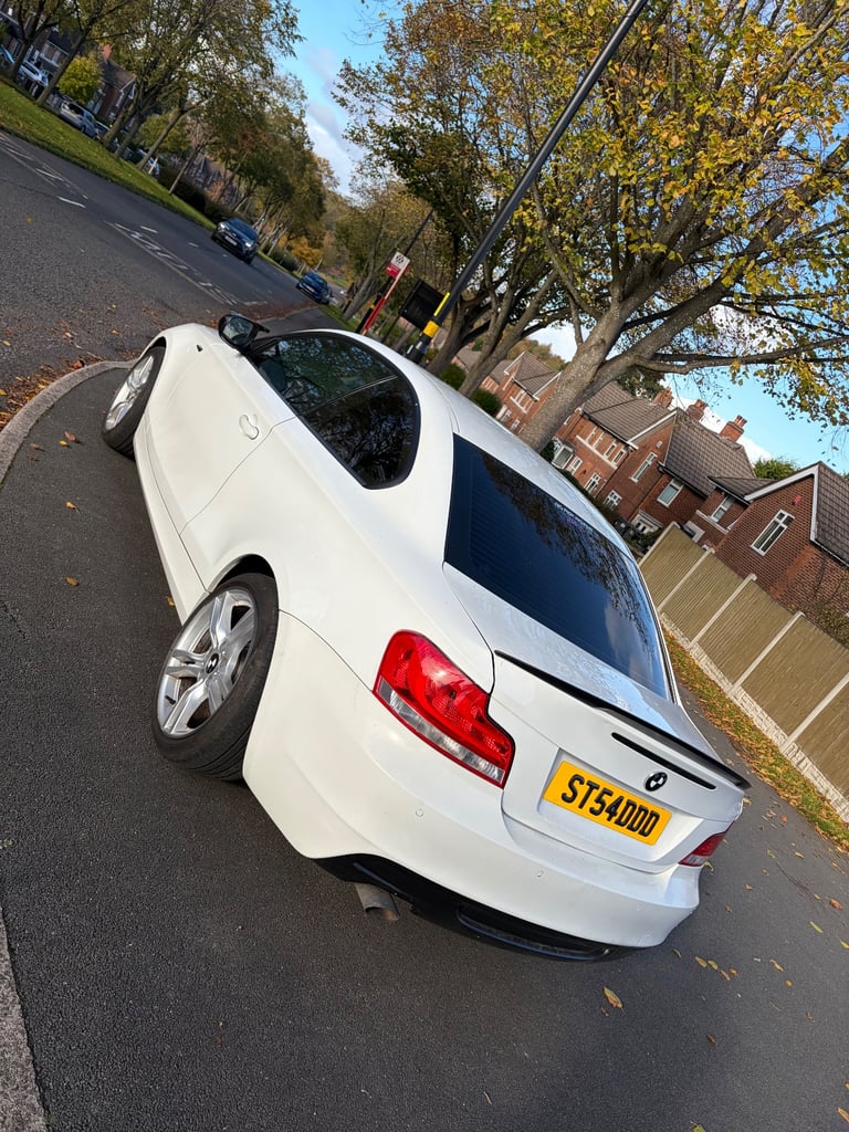 BMW, 1 SERIES, Coupe, 2012, Manual, 1995 (cc), 2 doors