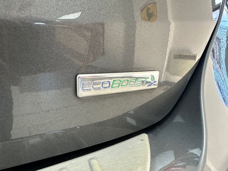 2015 Ford Focus 1.0 EcoBoost 125 Titanium 5dr HATCHBACK PETROL Manual