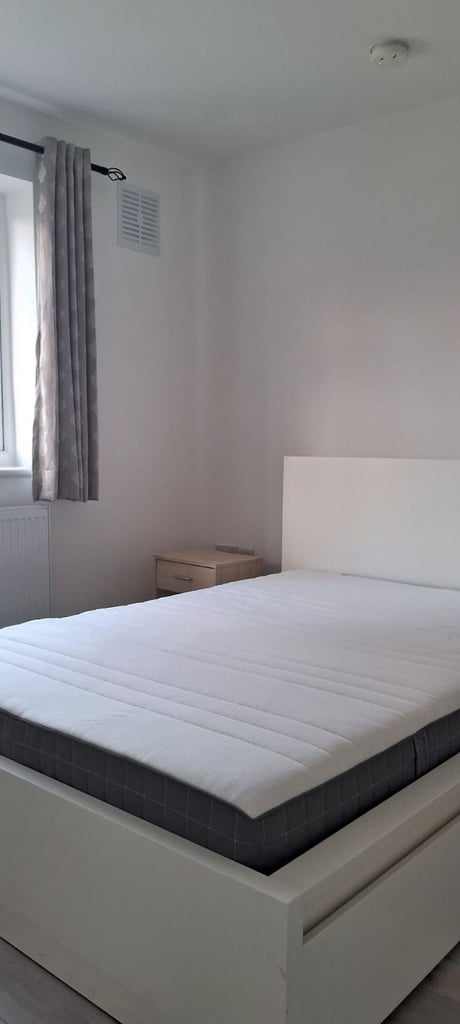 Room to rent in share house  ( NO agent please)