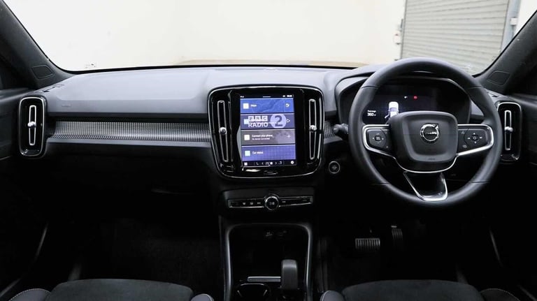 2024 Volvo XC40 Plus, B3 Mild hybrid, Petrol, Dark ESTATE Petrol/Electric Hybrid Automatic