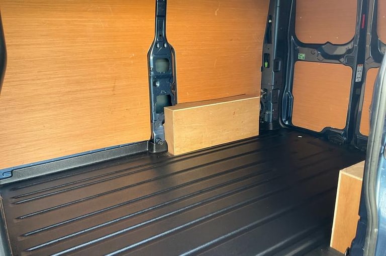 2025 Ford Transit Custom 280 Limited AUTO L1 SWB FWD 2.0 EcoBlue 136ps Low Roof, CRUISE CONTROL, ...