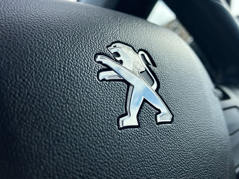 2019 Peugeot 208 1.2 PureTech 82 Tech Edition 5dr [Start Stop] Hatchback Manual