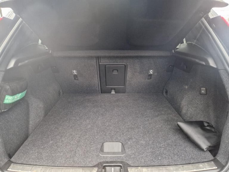 2022 Volvo XC40 2.0 B4 MHEV Inscription Pro SUV 5dr Petrol Hybrid DCT Auto AWD Euro 6 (s/s) ESTAT...