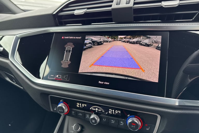 2022 Audi Q3 Black Edition 40 TFSI quattro 190 PS S tronic SUV PETROL Automatic