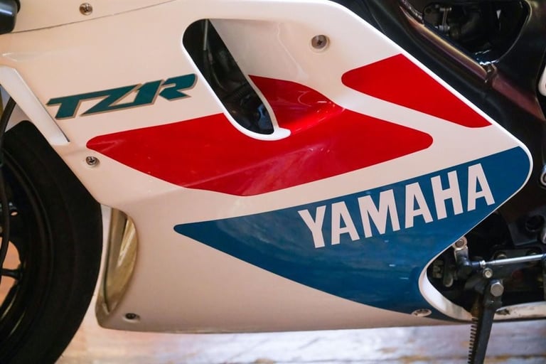 Yamaha TZR250 250 RS 3XV Tastefully Restored