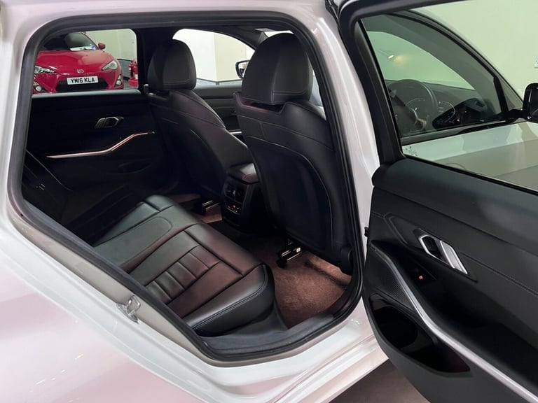2021 BMW 3 Series 2.0 320d MHT M Sport Touring 5dr Diesel Hybrid Auto Euro 6 (s/s) (190 ps) Estat...