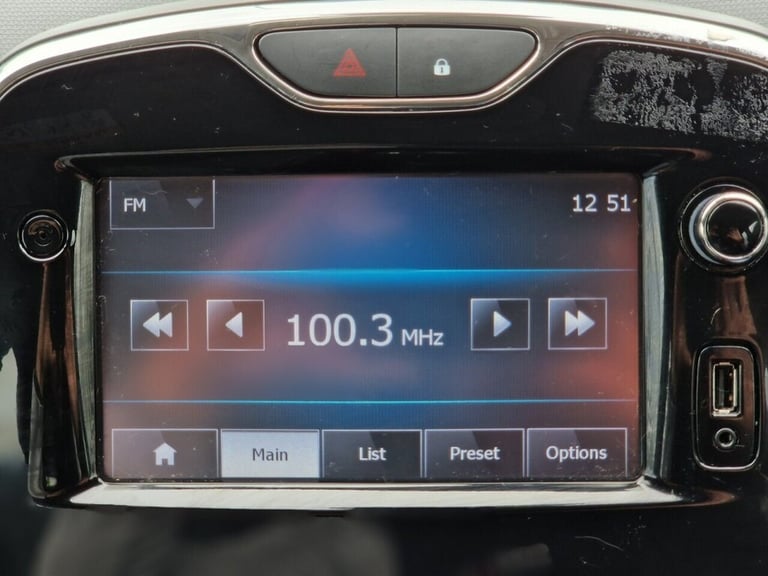 2014 Renault Clio 1.5 DYNAMIQUE S MEDIANAV ENERGY DCI S/S 5d 90 BHP Hatchback Diesel Manual