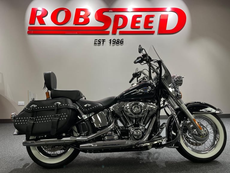 Harley-Davidson FLSTC Heritage Softail, 103, 2014