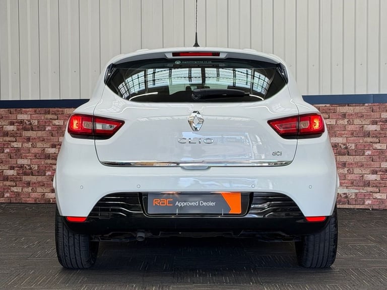 2015 Renault Clio 1.5 dCi Dynamique S Nav Hatchback 5dr Diesel Manual Euro 6 (s/s) (90 ps) Hatchb...