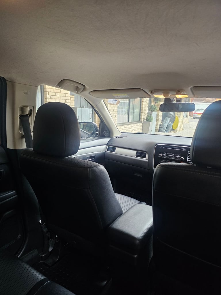 Mitsubishi, OUTLANDER, Estate, 2015, Other, 1998 (cc), 5 doors