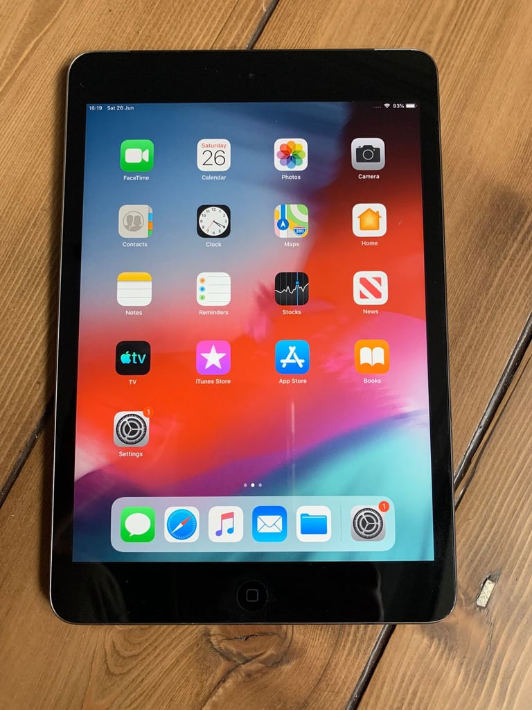 image for APPLE IPAD MINI 2 32GB WIFI CELLULAR IOS12 - FREE charger - great condition can deliver
