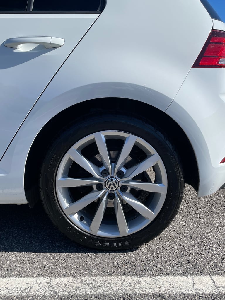 Volkswagen, GOLF, Hatchback, 2017, Manual, 1968 (cc), 5 doors
