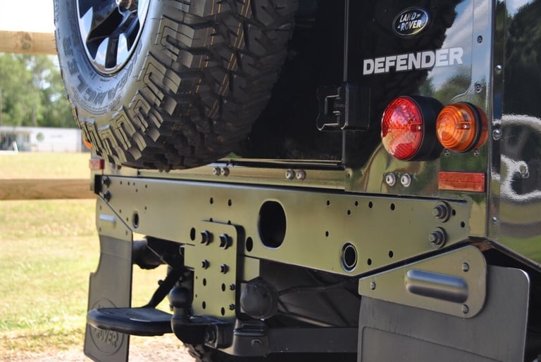 2015 Land Rover Defender XS Station Wagon TDCi [2.2] WINDOW VAN DIESEL Manual