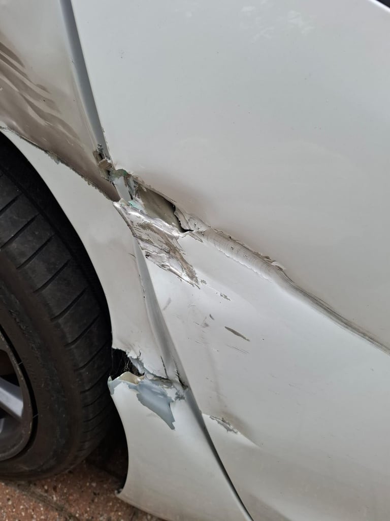 Tesla, MODEL 3, Saloon, 2021, Other, 1 (cc), 4 doors