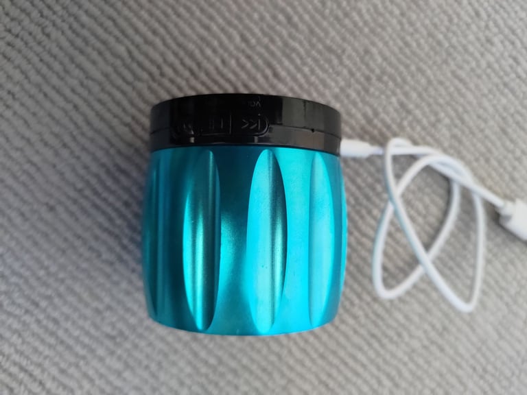 Dolo Bluetooth 4.0 Portable Compact Powerful Air Bass Music Speaker