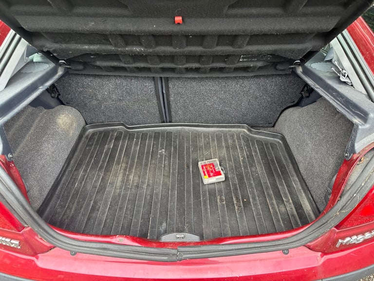 Renault, MEGANE, Hatchback, 2002, Manual, 1390 (cc), 5 doors