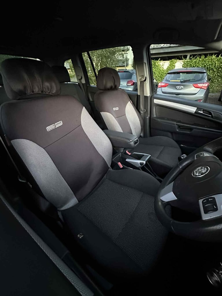 Vauxhall, ZAFIRA, MPV, 2011, Manual, 1686 (cc), 5 doors