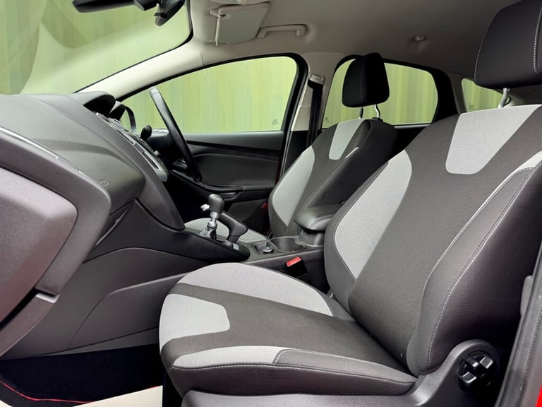 2013 Ford Focus 1.0T EcoBoost Zetec S Hatchback 5dr Petrol Manual Euro 5 (s/s) (125 ps) Hatchback...