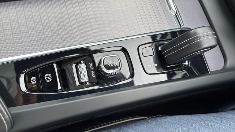 2021 Volvo XC60 2.0 B4D R DESIGN 5dr Geartronic Diesel Estate Estate Diesel Automatic