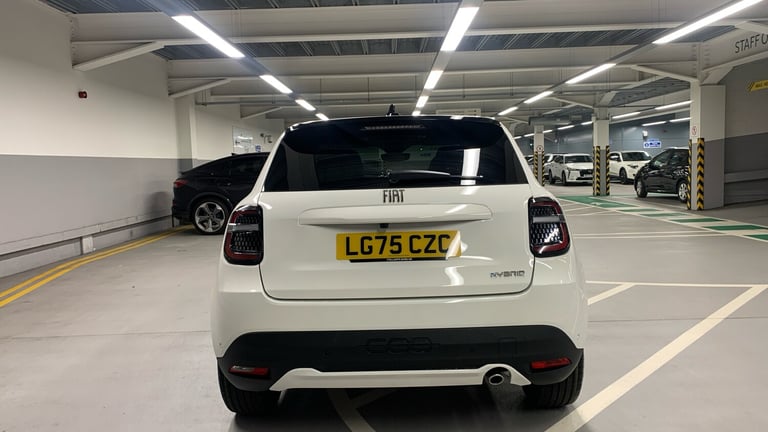 2025 Fiat 600 1.2 MHEV La Prima SUV 5dr Petrol Hybrid e-DCT Euro 6 (s/s) (100 ps) SUV Hybrid Auto...