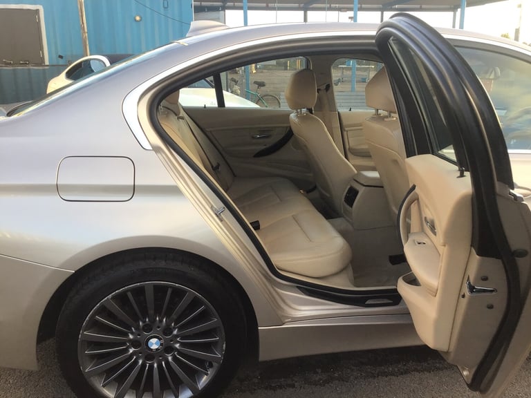 2013 BMW 3 Series 320d Luxury 4dr Step Auto SALOON Diesel Automatic