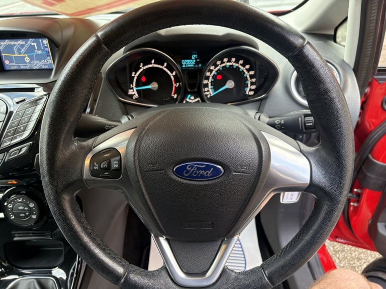 FORD FIESTA 1.25 Zetec 2017