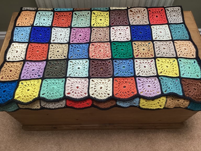 Crochet granny square throw/blanket