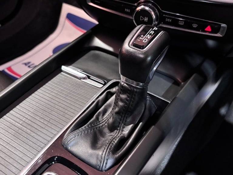 2019 19 VOLVO V60 CROSS COUNTRY 2.0 D4 PLUS ESTATE 5DR DIESEL AUTO AWD EURO 6 (S