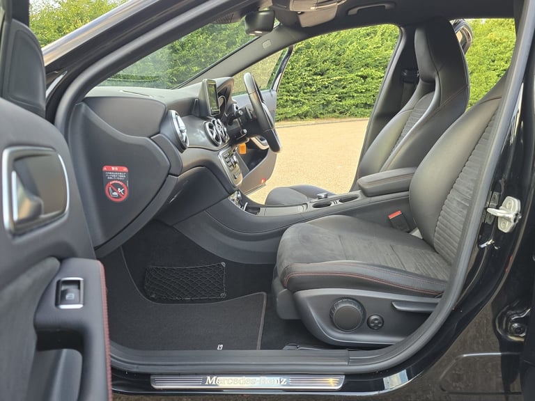 2015 Mercedes-Benz GLA 1.6 Sport 7G-DCT SUV Petrol Automatic