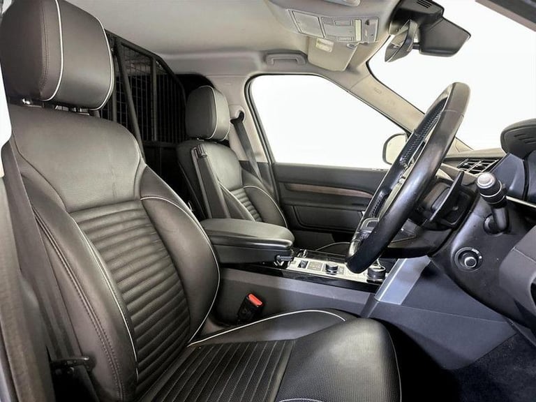 2020 Land Rover Discovery 3.0 SD V6 HSE Auto 4WD Euro 6 (s/s) 5dr Automatic SUV Diesel Automatic